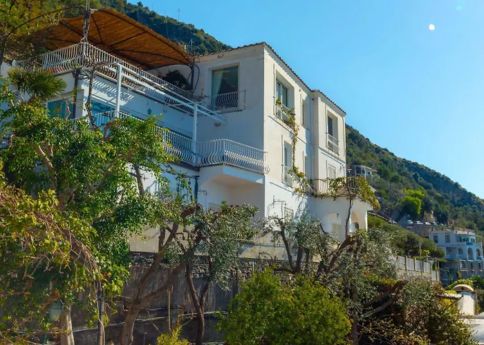 Amore Rentals - Villa Le Sirene