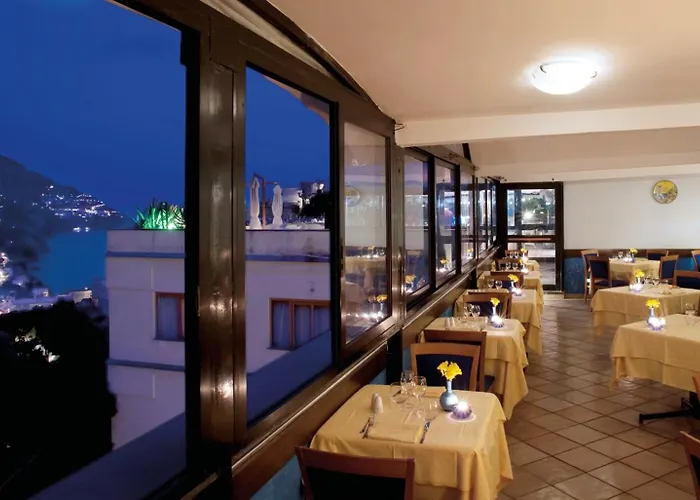 Сity center hotels Royal Positano