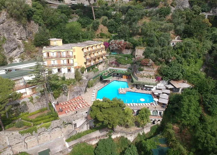 Сity center hotels Royal Positano